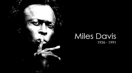 Miles_Davis_black